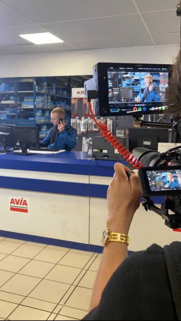 Tournage marque employeur sur le site d'un client, caméra et retour vidéo